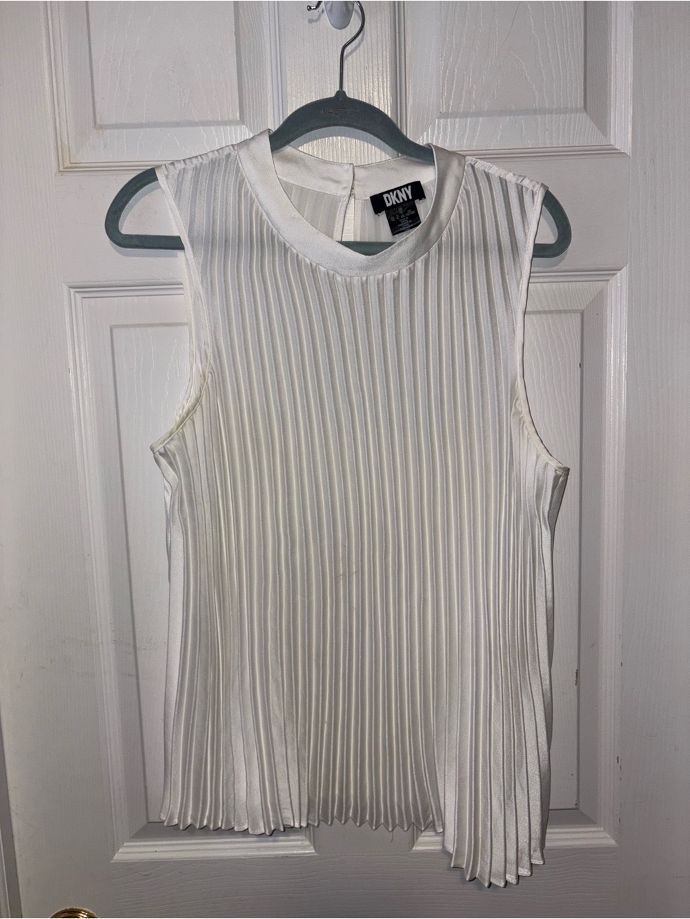 DKNY White Pleated Sleeveless Tank Top XL